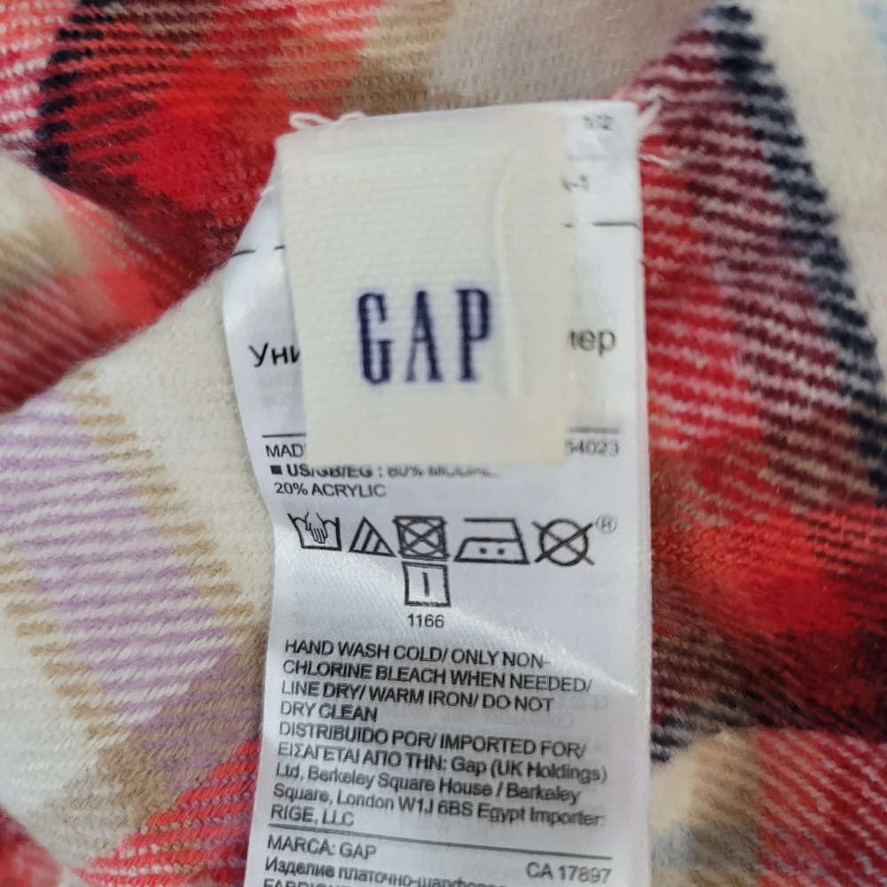 GAP Plaid Cozy Scarf Modal 76×25